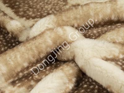 9HG0149-Kremalı beyaz baskı Geyik desenli kumaş faux fur fabric